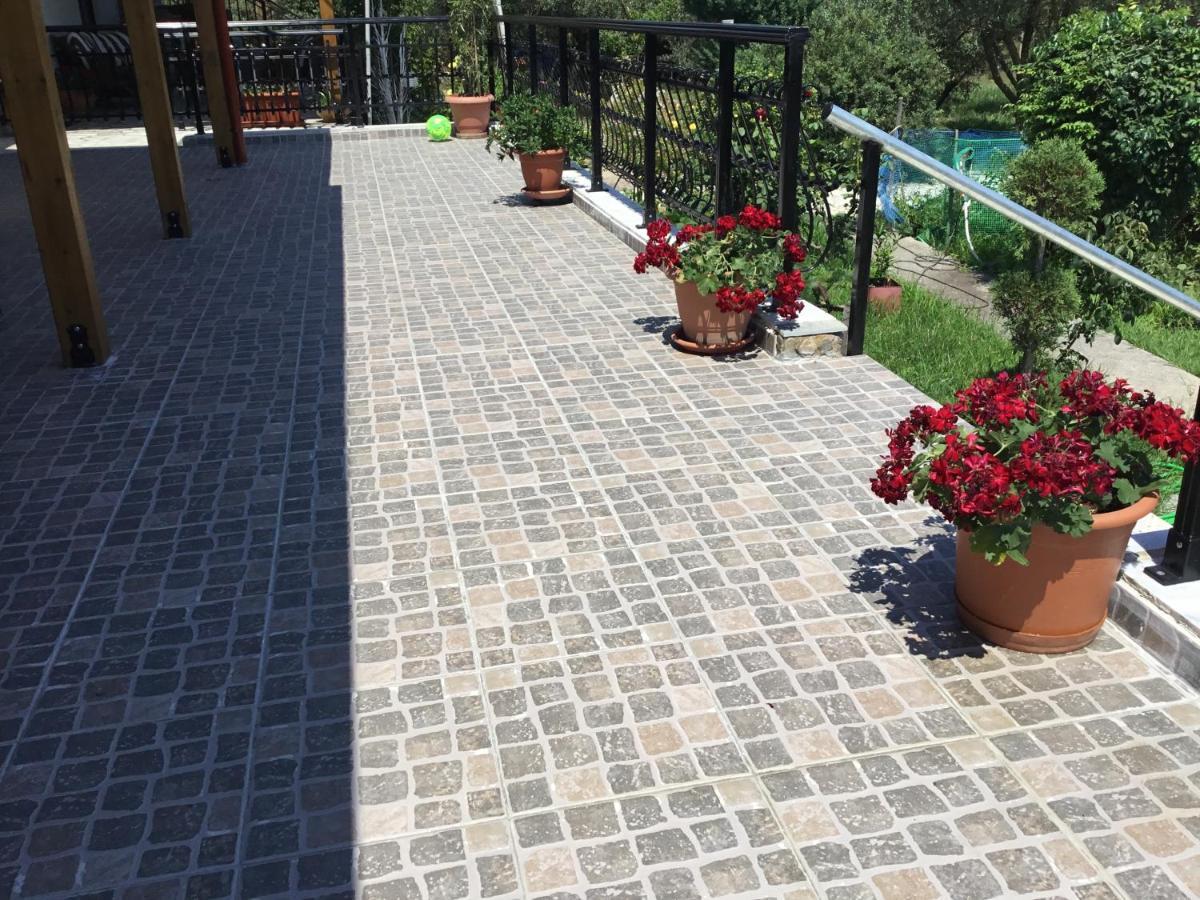 Casa Dei Fiori Villa Asproválta Eksteriør billede